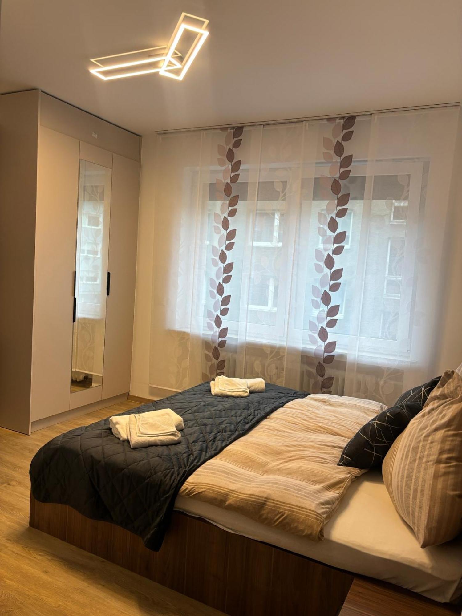 Lenti Duesseldorfer Apartment'S Bagian luar foto