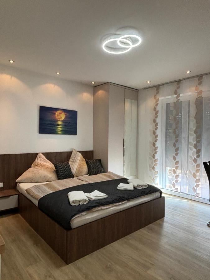 Lenti Duesseldorfer Apartment'S Bagian luar foto