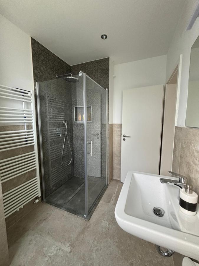 Lenti Duesseldorfer Apartment'S Bagian luar foto