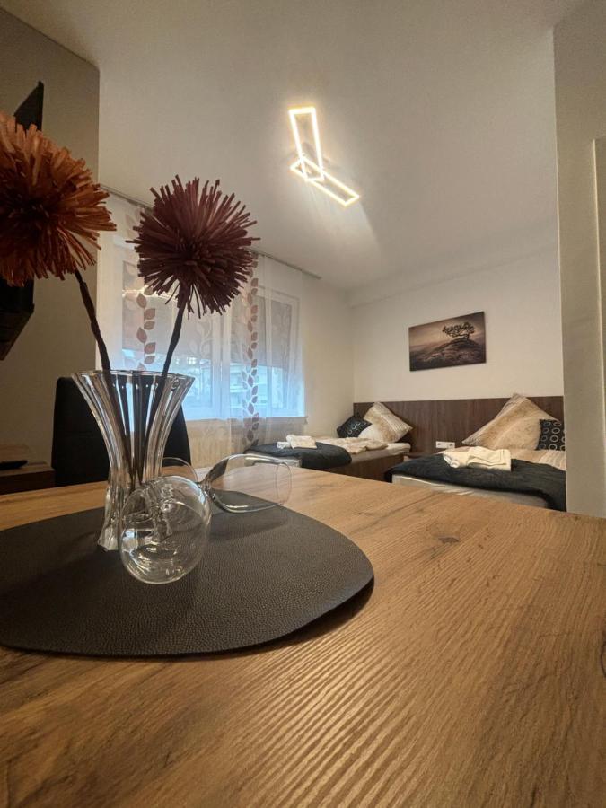 Lenti Duesseldorfer Apartment'S Bagian luar foto