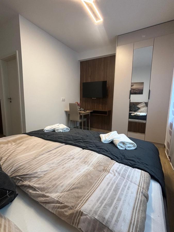 Lenti Duesseldorfer Apartment'S Bagian luar foto