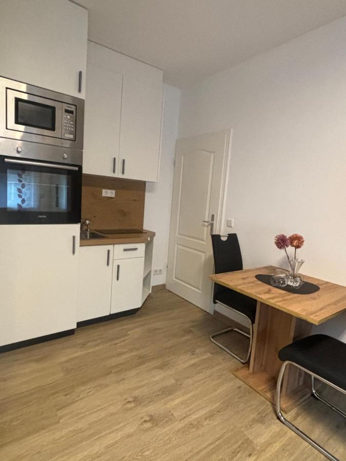 Lenti Duesseldorfer Apartment'S Bagian luar foto